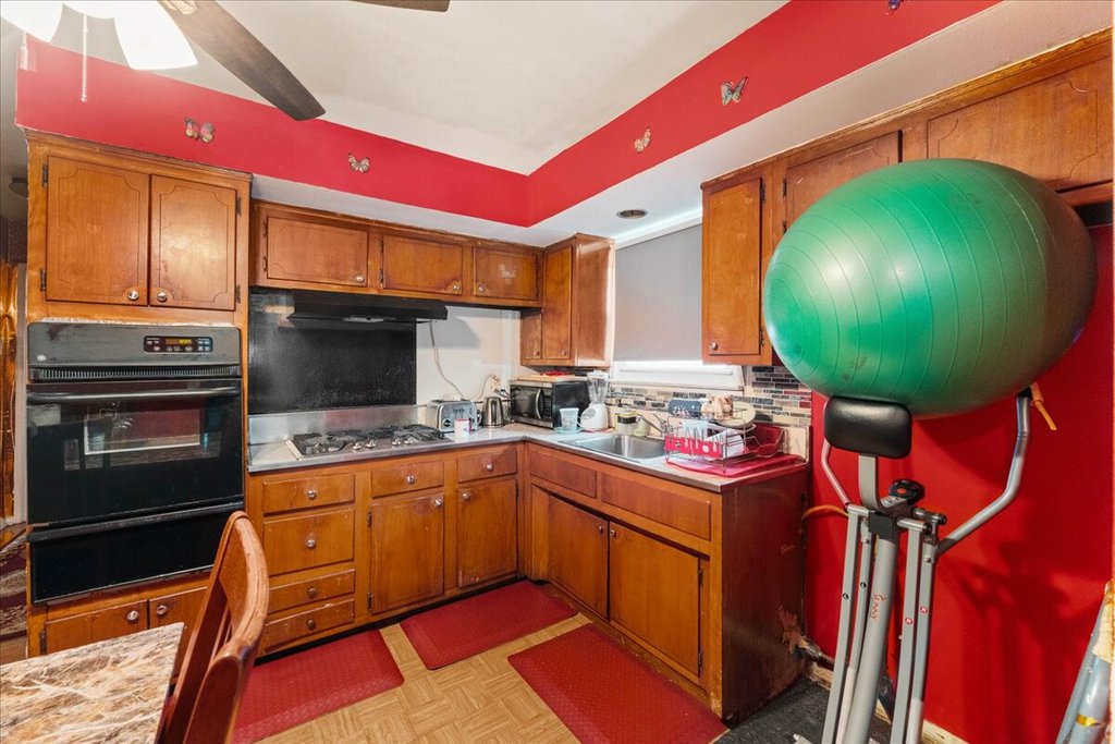 716 Hemlock Street – For Sale photo 10