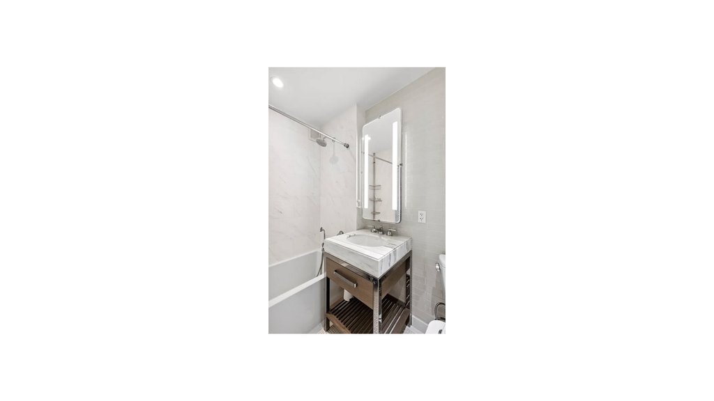 389 East 89th Street, Unit 11G photo 7