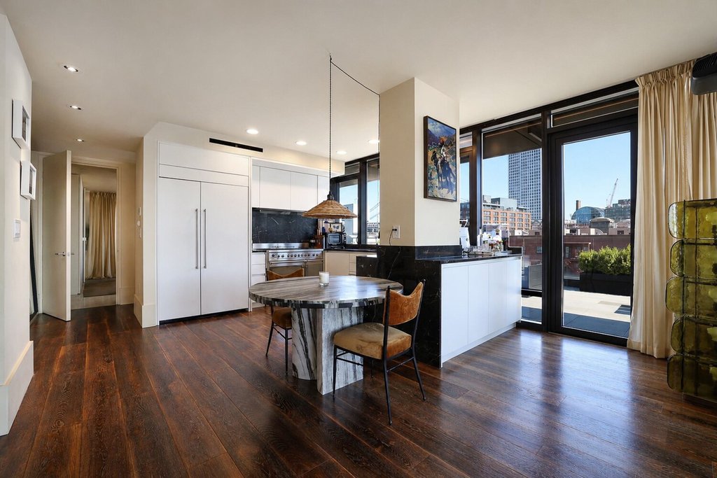 429 Kent Avenue, Unit 901 photo 6