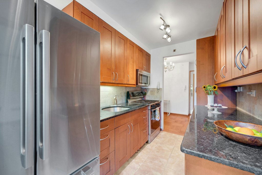 735 Kappock Street, Unit 8F photo 10