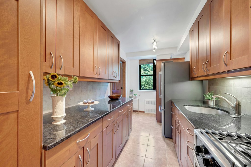 735 Kappock Street, Unit 8F photo 14