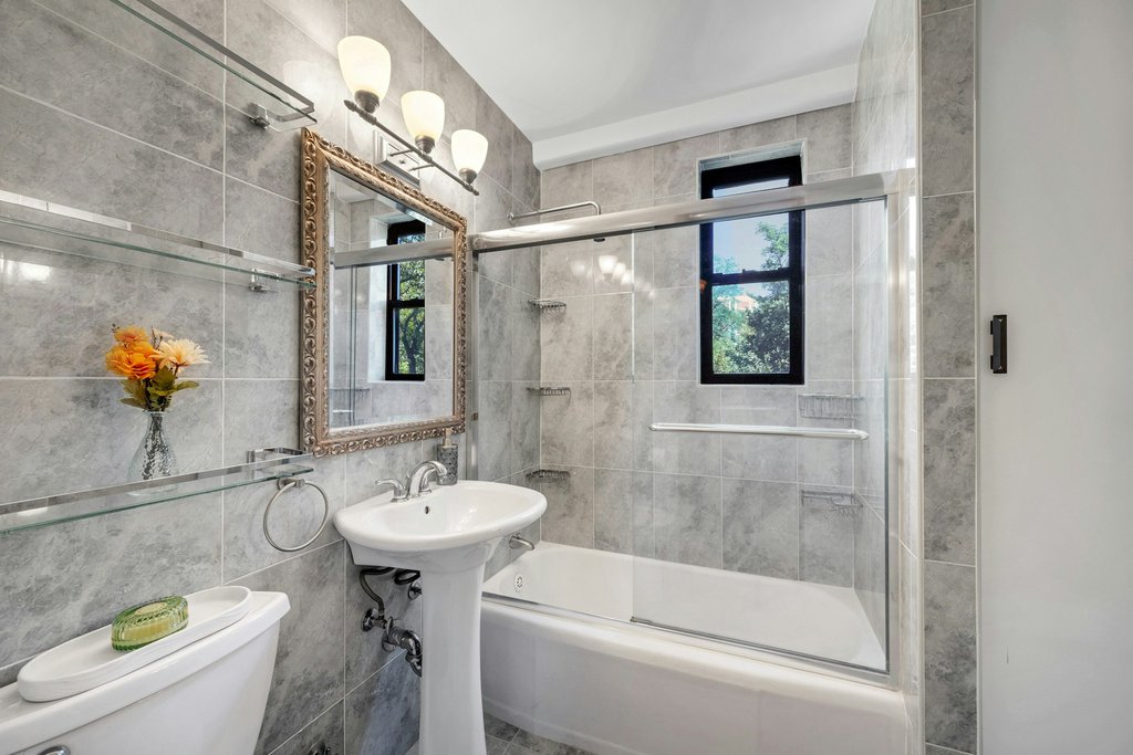 735 Kappock Street, Unit 8F photo 19