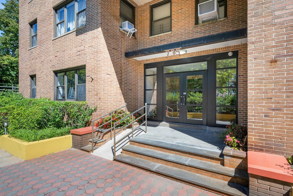 735 Kappock Street, Unit 8F photo 32
