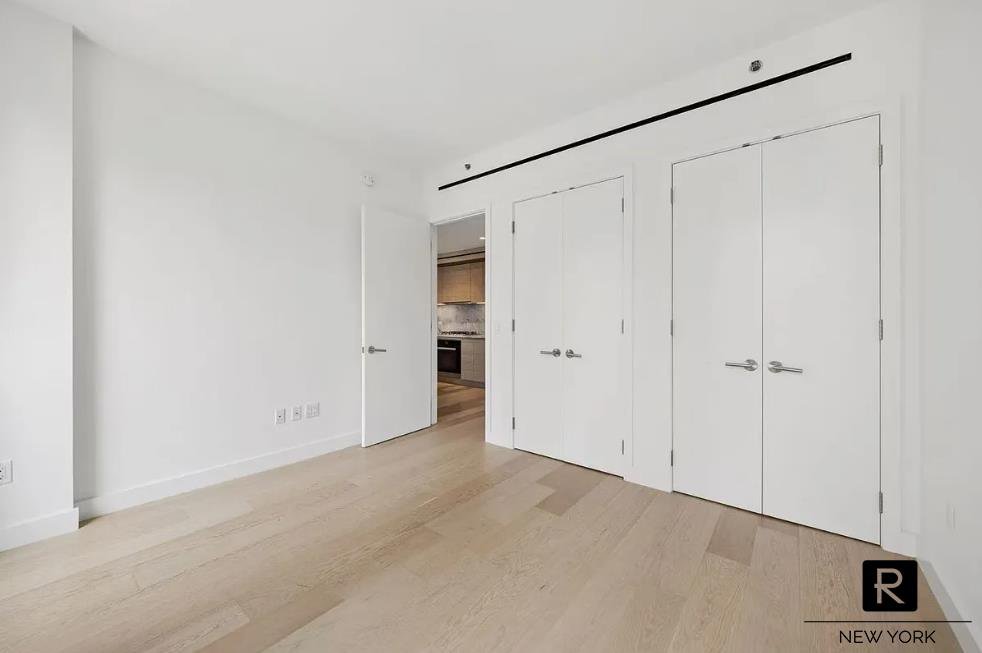 215 West 28th Street, Unit 6E photo 8