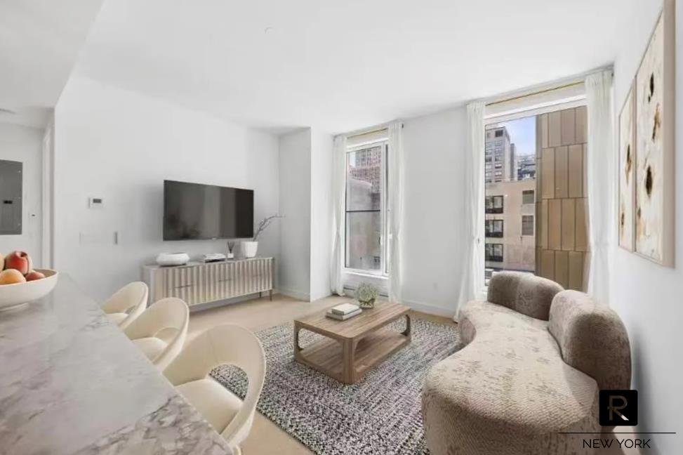 215 West 28th Street, Unit 6E photo 11