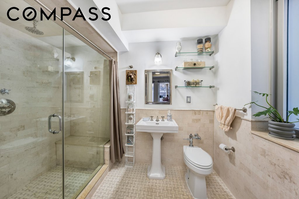 1200 Fifth Avenue, Unit 1E photo 5