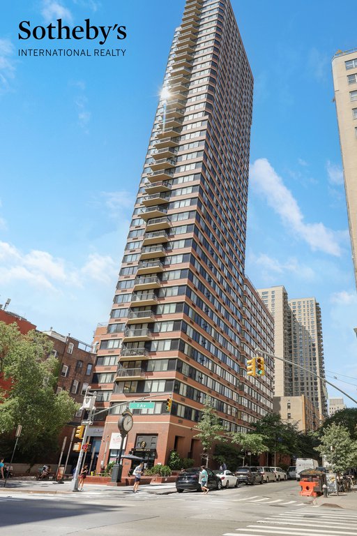 330 East 75th Street, Unit 7K photo 11