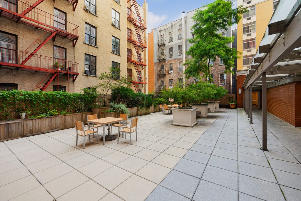 130 Bradhurst Avenue, Unit APT611 photo 18