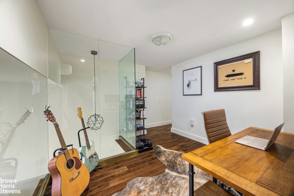 211 Thompson Street, Unit 4A photo 2