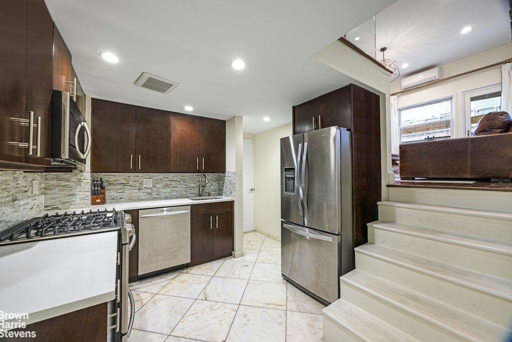 211 Thompson Street, Unit 4A photo 8
