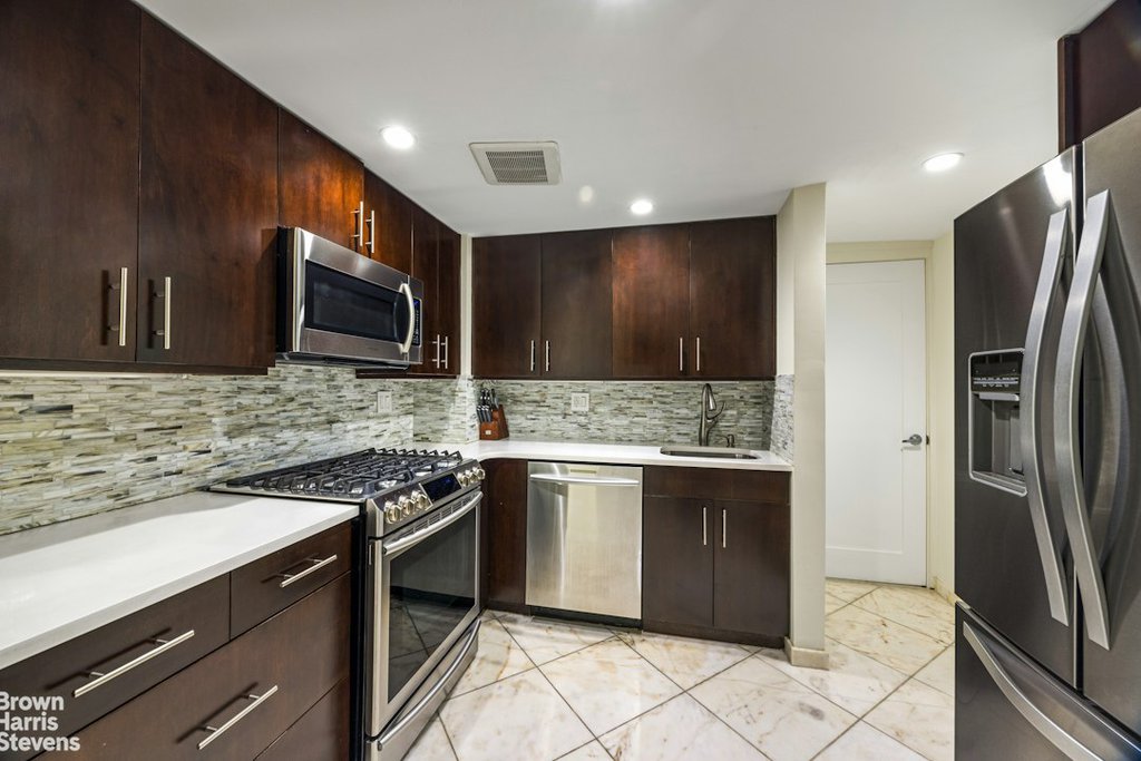 211 Thompson Street, Unit 4A photo 9