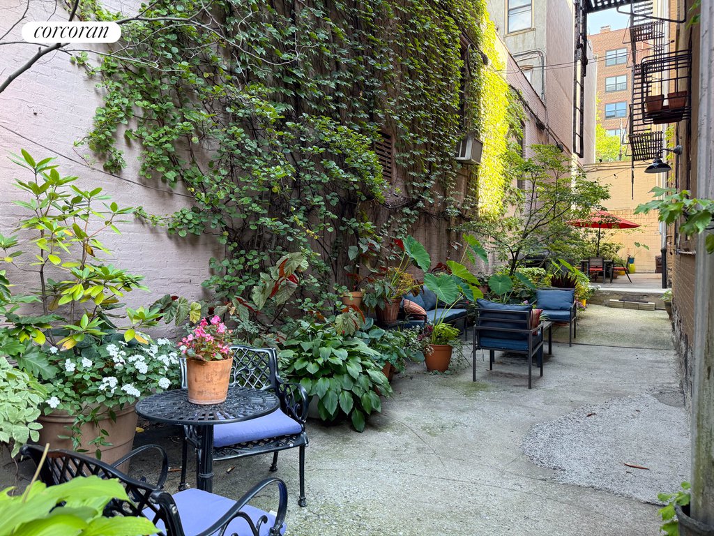 153 Clinton Avenue, Unit 1A photo 12