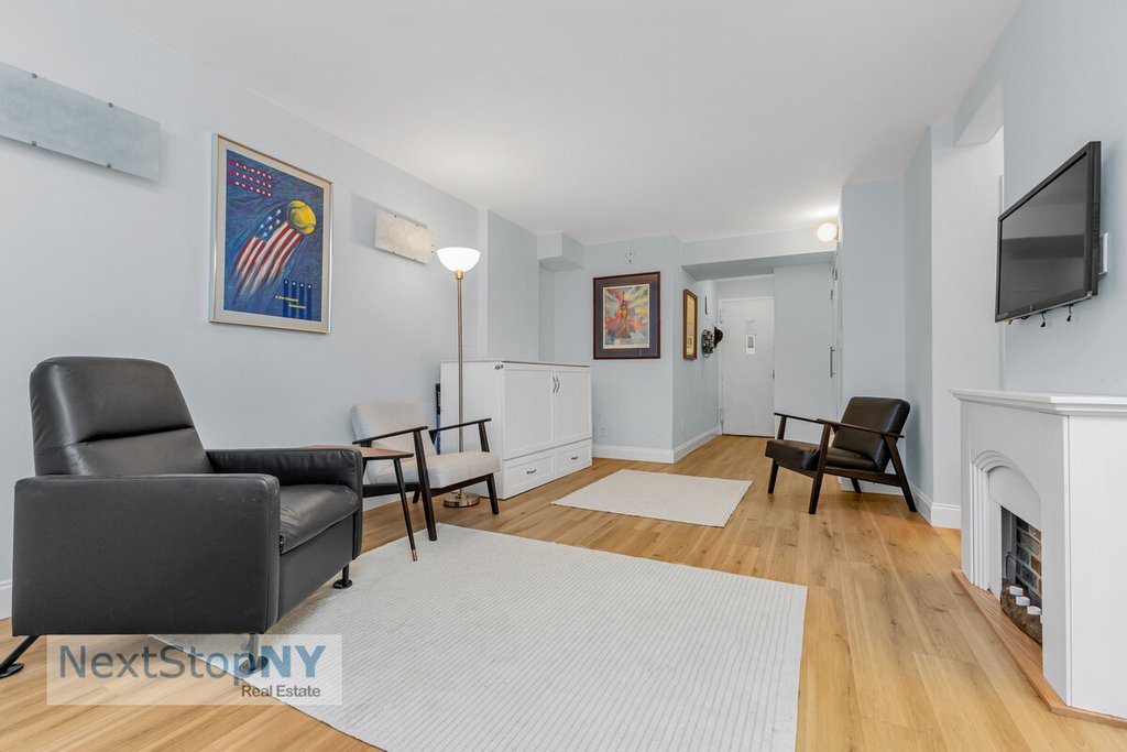 520 East 76th Street, Unit 1F photo 3