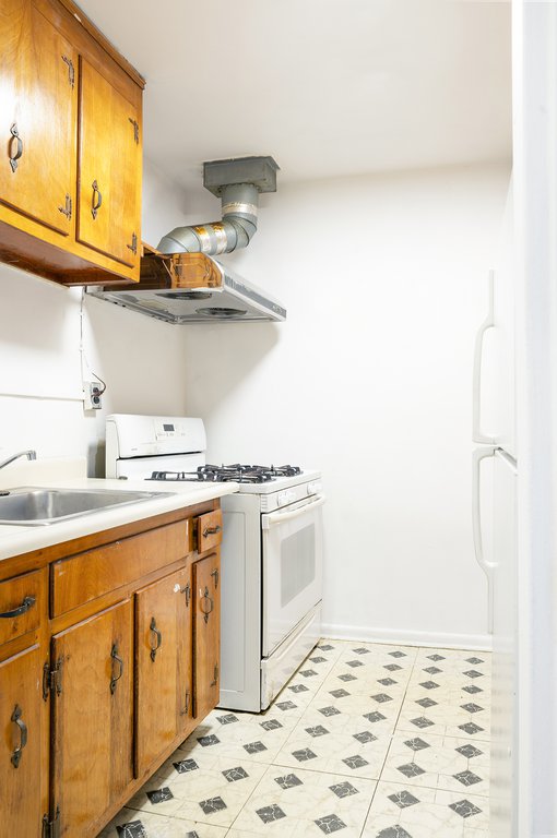 65-15 38th Avenue, Unit 4H photo 8