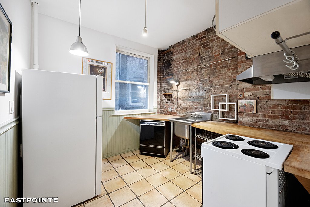 335 West 21st Street, Unit FE photo 2
