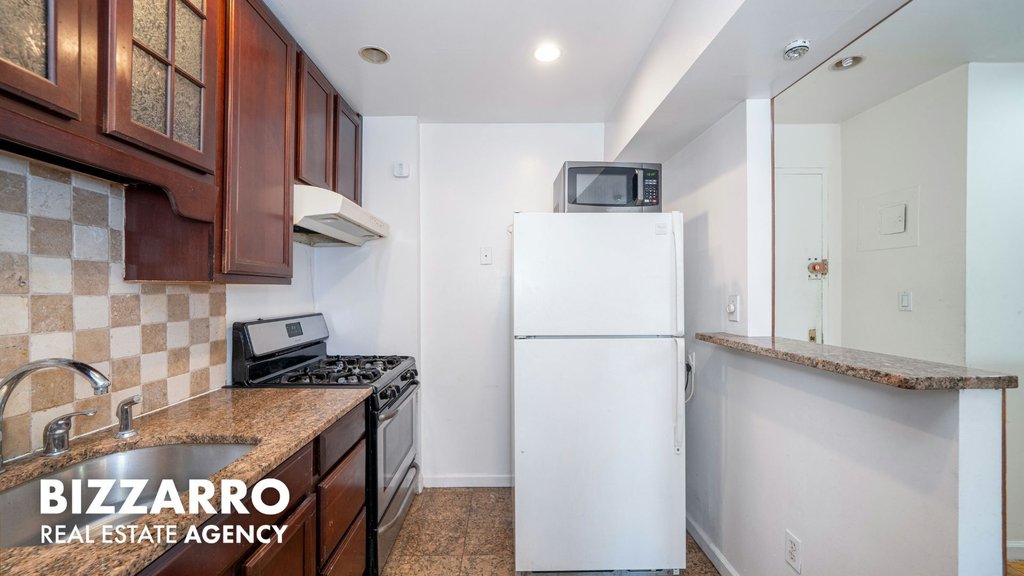 315 West 232nd Street, Unit 4L photo 7