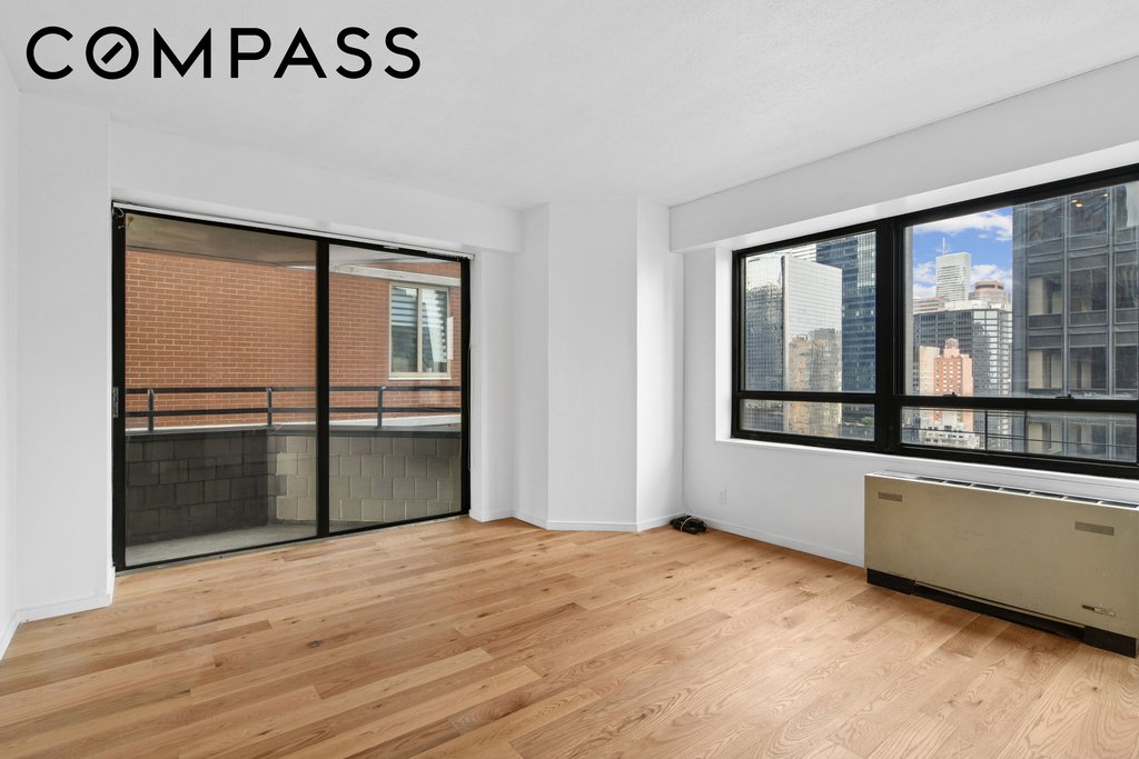 240 East 47th Street, Unit 22B photo 5