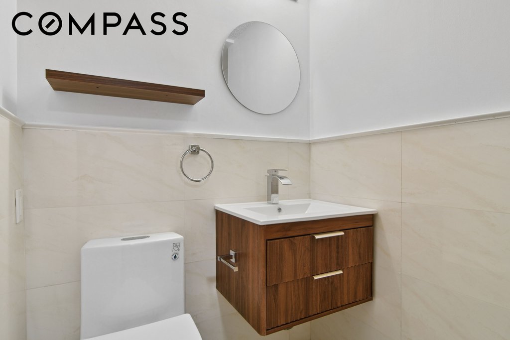 240 East 47th Street, Unit 22B photo 9