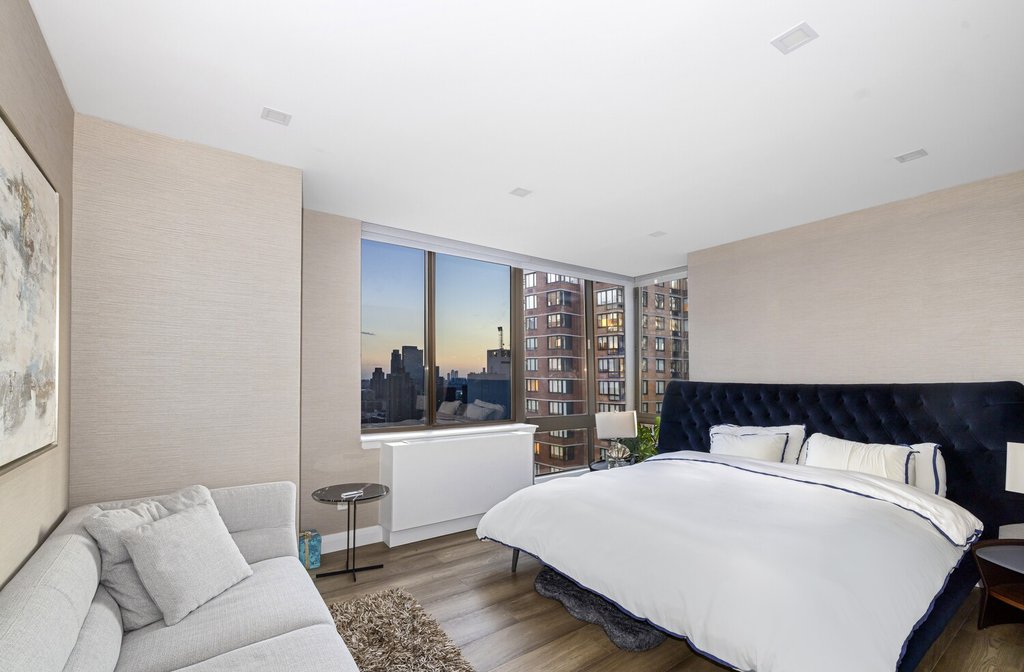 2 Columbus Avenue, Unit 29C photo 8