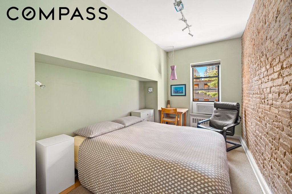 130 West 71st Street, Unit 10 photo 3