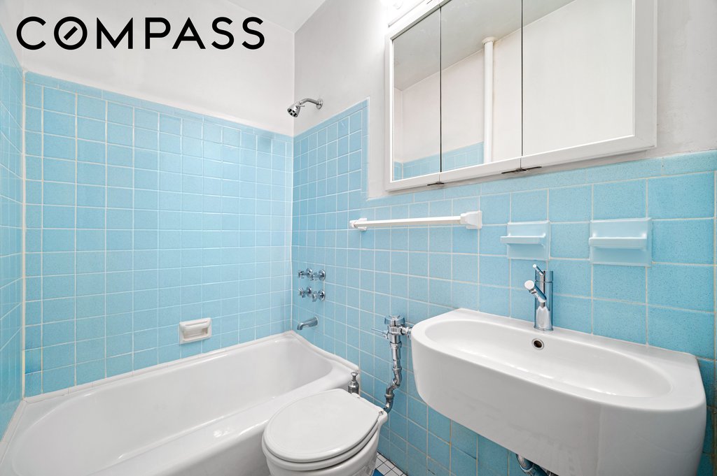 130 West 71st Street, Unit 10 photo 4