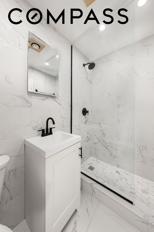 408 West 34th Street, Unit 4L photo 6