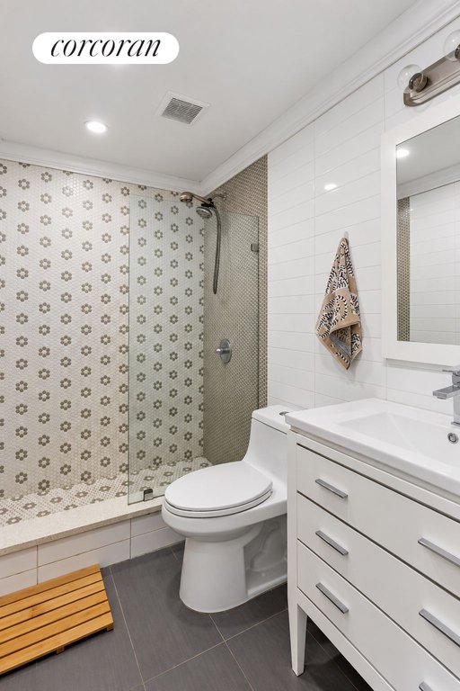 879 Greene Avenue – For Sale photo 16