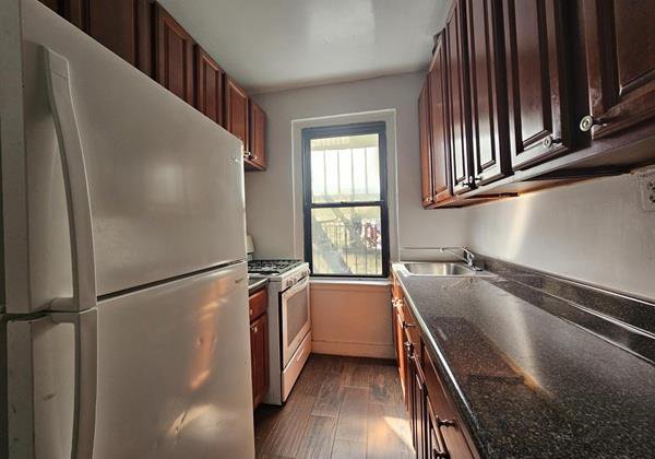 21-58 35th Street, Unit 3A photo 2