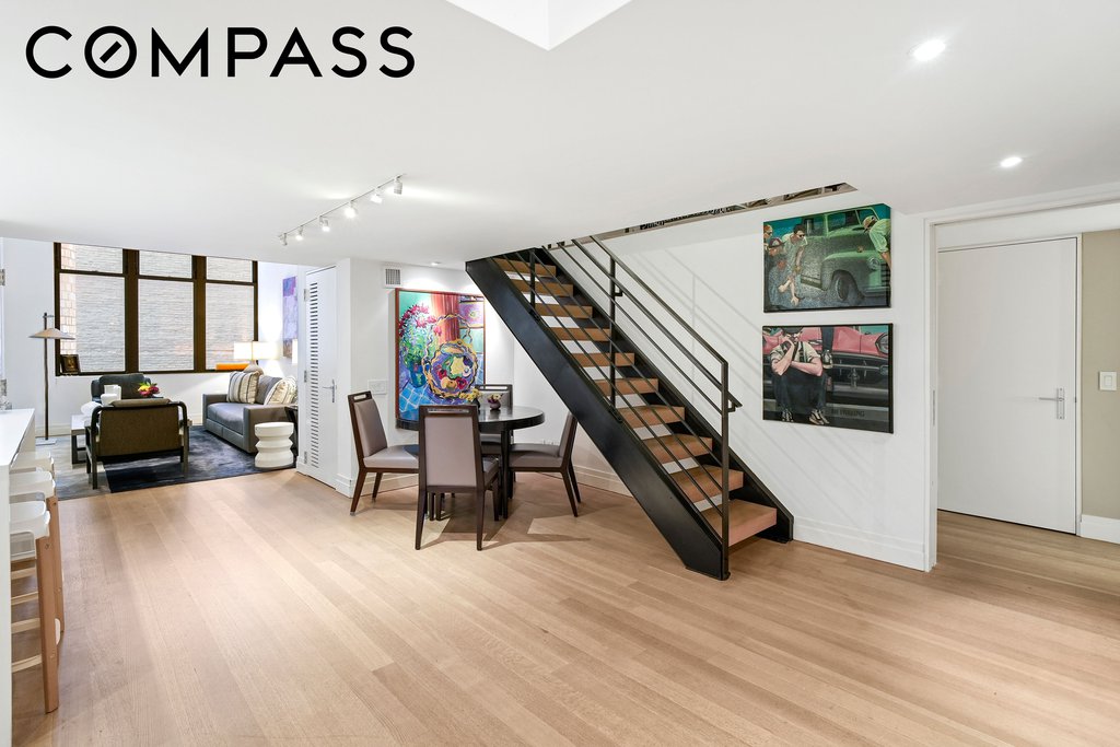 421 Hudson Street, Unit 221 photo 5