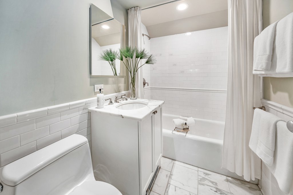 2112 Broadway, Unit PH7/8F photo 16
