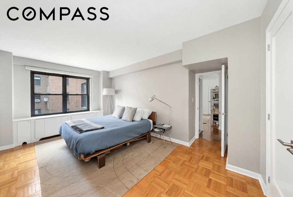 2 Tudor City Place, Unit 9DS photo 4