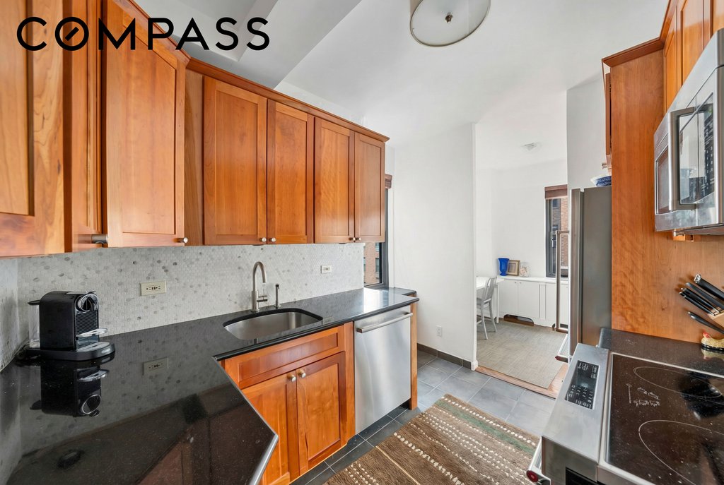 2 Tudor City Place, Unit 9DS photo 6