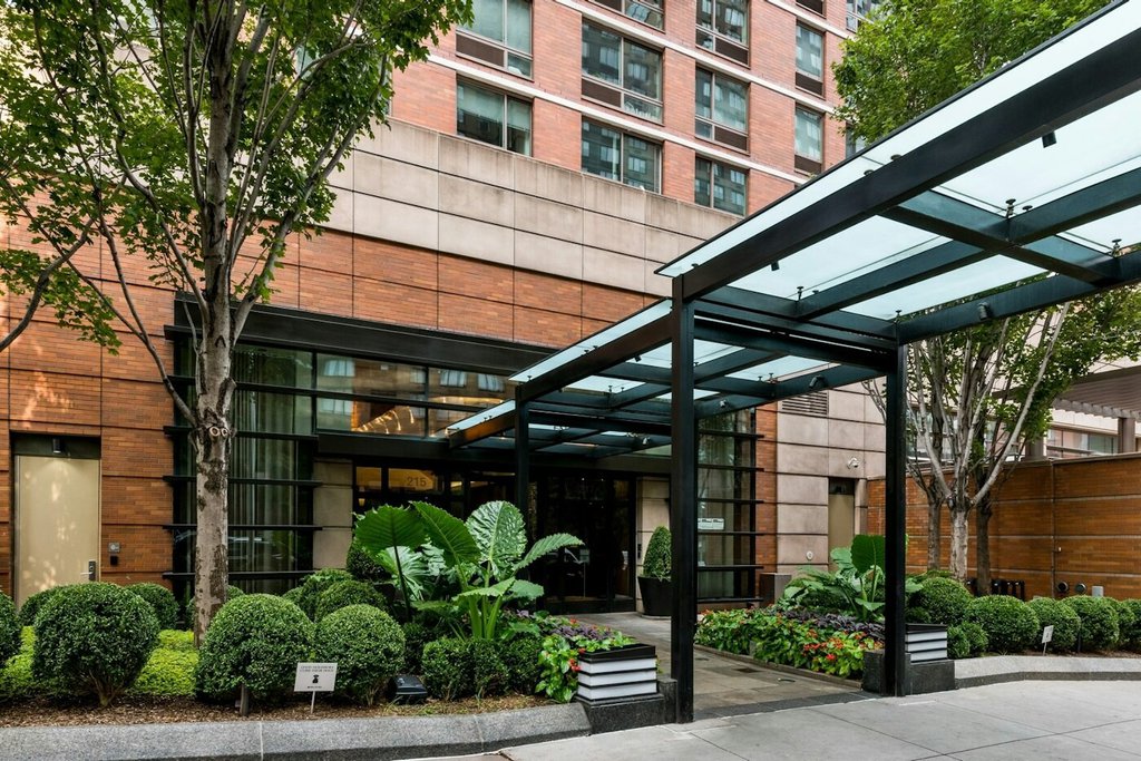 215 East 96th Street, Unit 23L photo 16
