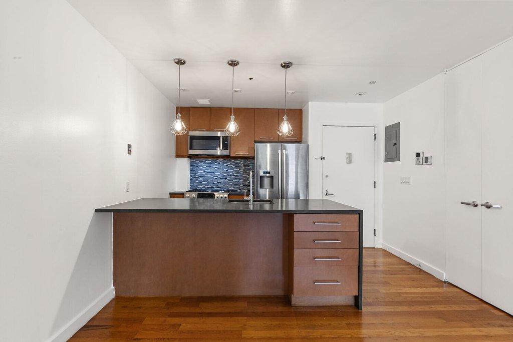 330 East 109th Street, Unit 5B photo 3