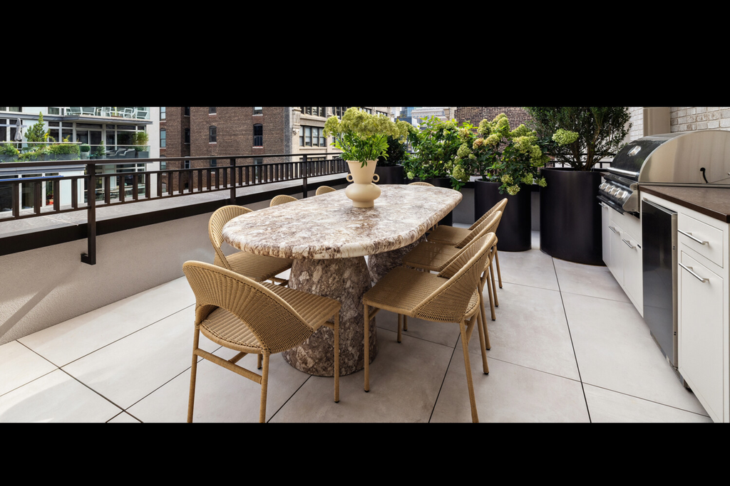 142 West 21st Street, Unit 3A photo 3