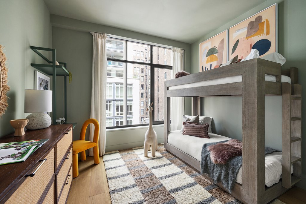 142 West 21st Street, Unit 4A photo 9