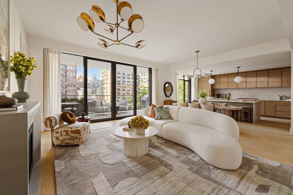 142 West 21st Street, Unit 7B