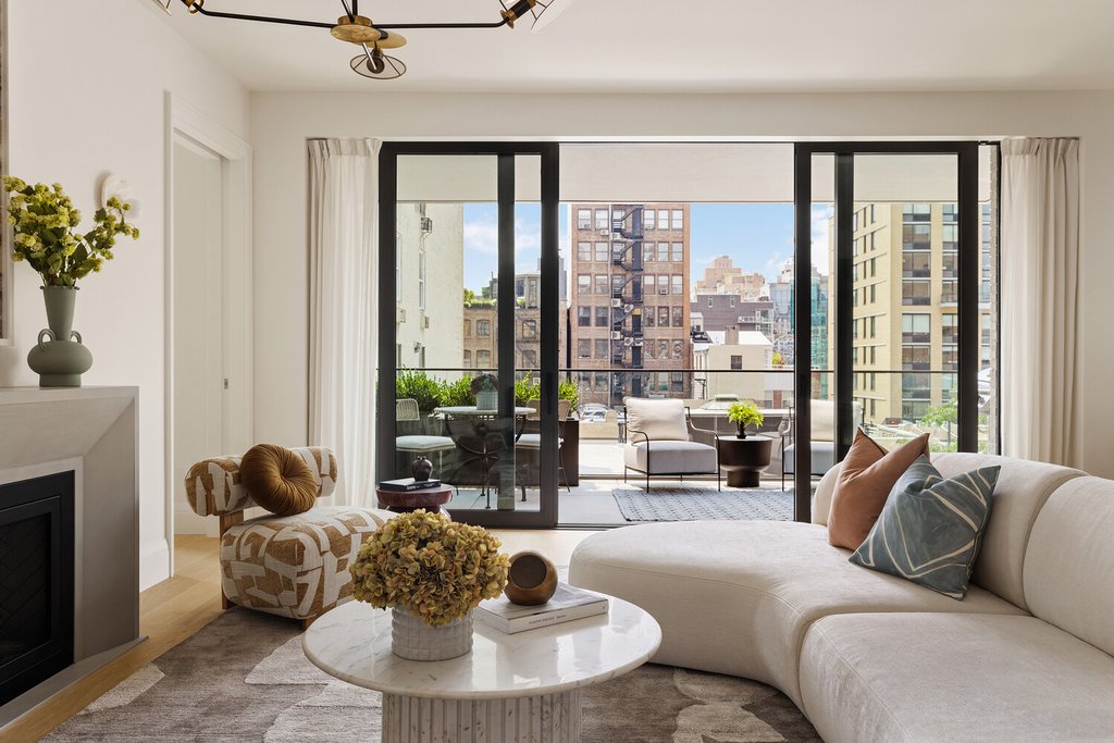 142 West 21st Street, Unit 7B photo 4
