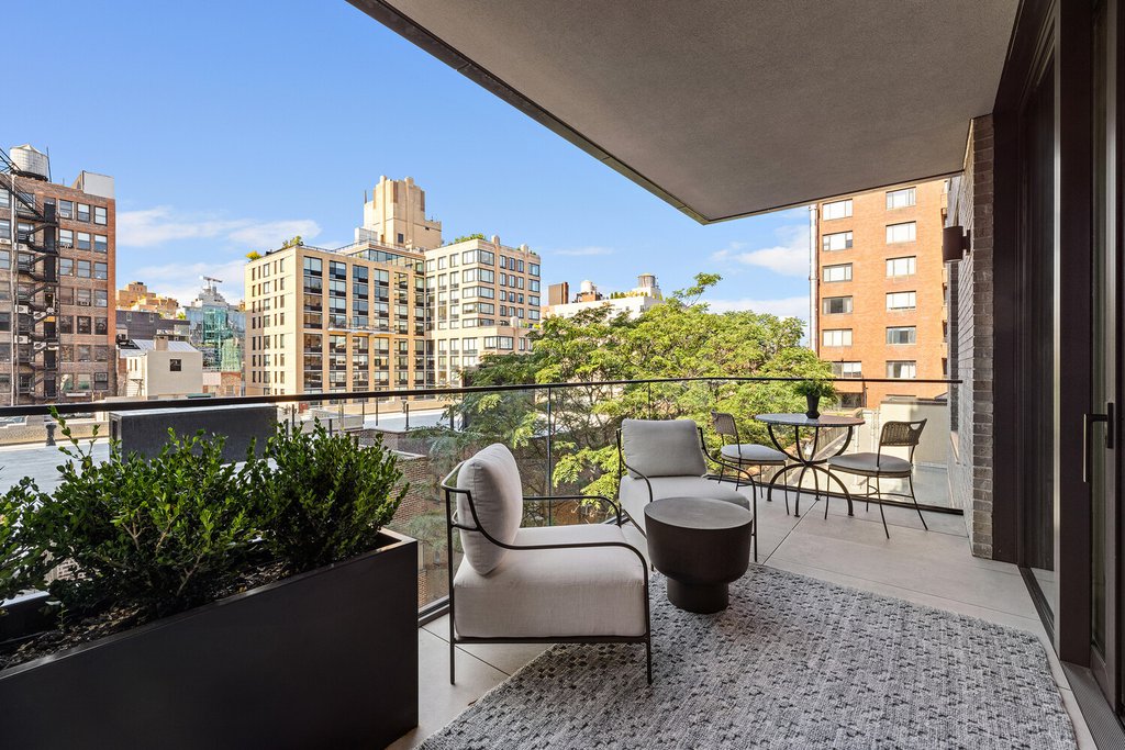 142 West 21st Street, Unit 7B photo 6