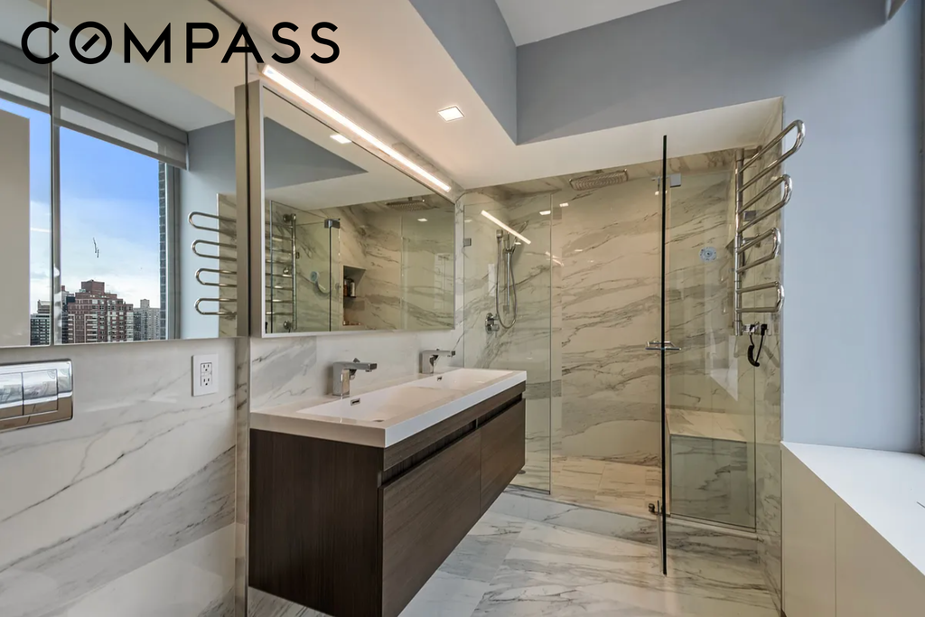 360 East 88th Street, Unit 28C photo 7