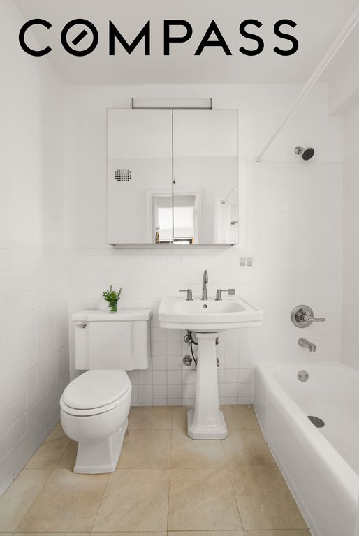 201 West 21st Street, Unit 12C photo 9