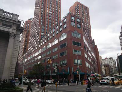 1 Irving Place, Unit V16D photo 16