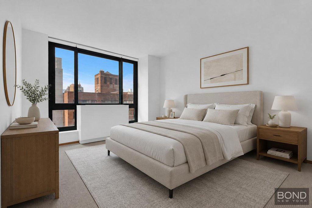 1 Irving Place, Unit V16D photo 5