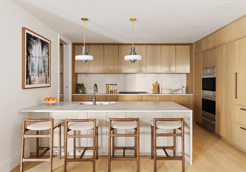 142 West 21st Street, Unit 8A photo 2
