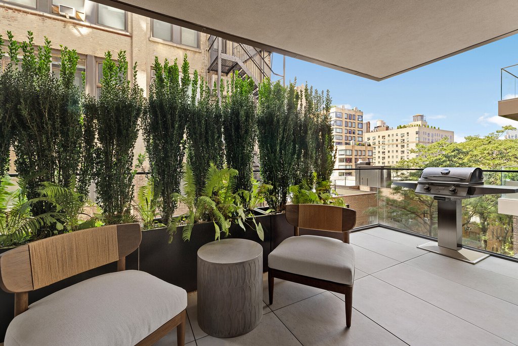 142 West 21st Street, Unit 8A photo 5