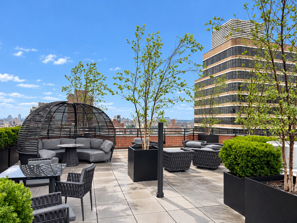 200 East 90th Street, Unit 12G photo 11