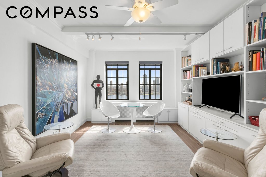 5 Tudor City Place, Unit 1932
