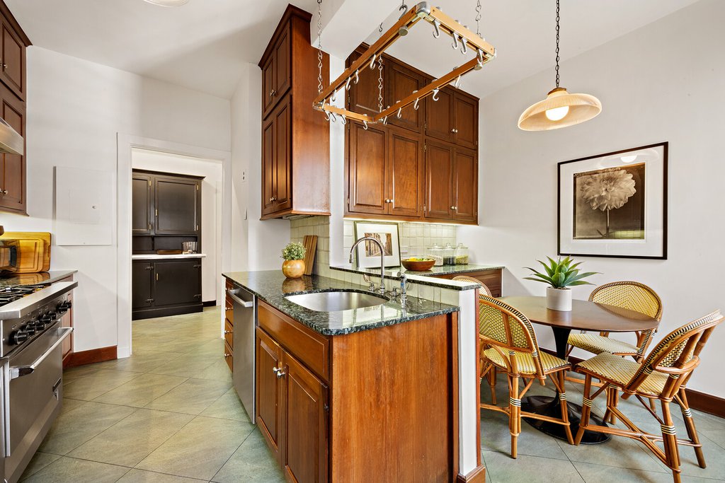 1088 Park Avenue, Unit 9A photo 7