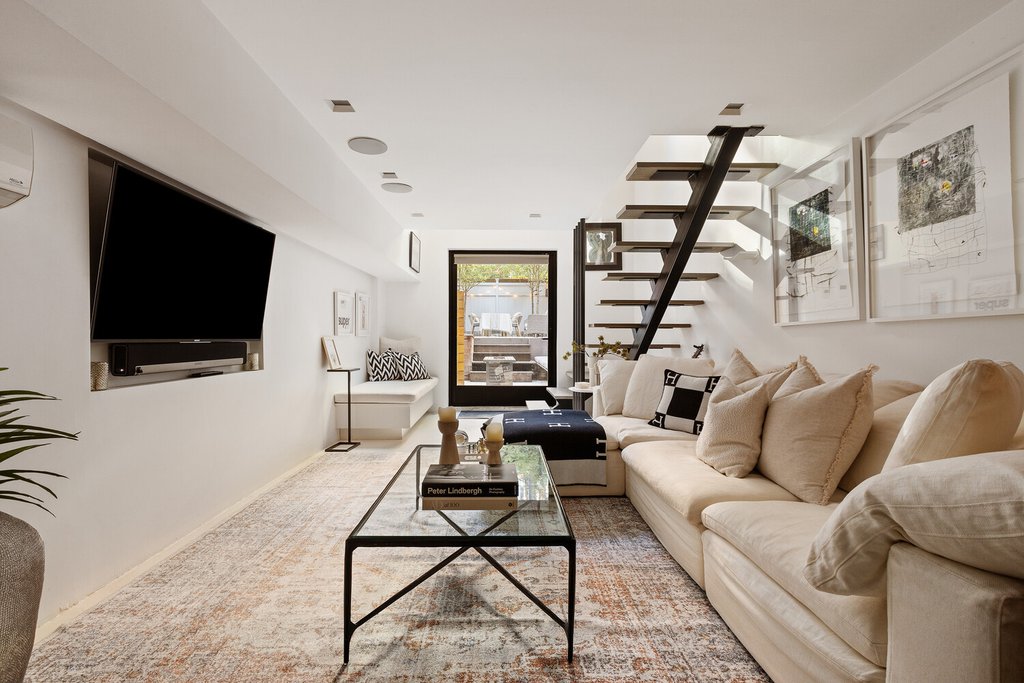 451 West 22nd Street, Unit DUPLEX photo 3