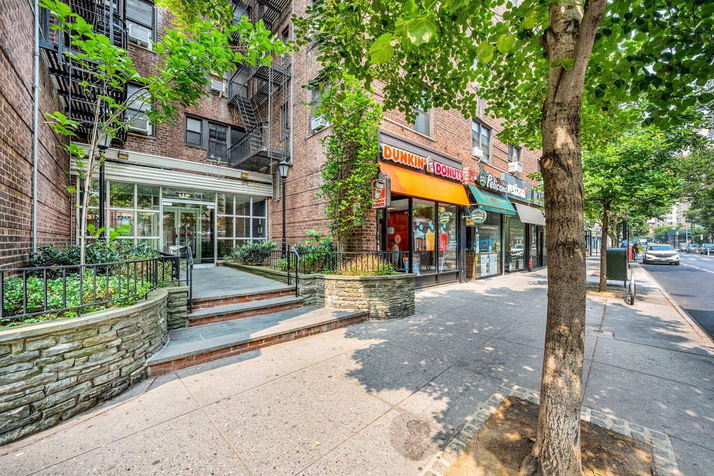 54 East 8th Street, Unit 3L photo 5